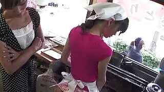 玩具在白天和店主发生性关系