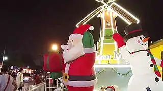 和他那性感火辣的亚裔少女女友一起度过的平安夜真是太棒了！