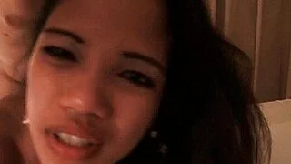 Asyalı güzel Crystal, tanımadığı bir adama oral seks yapıyor.